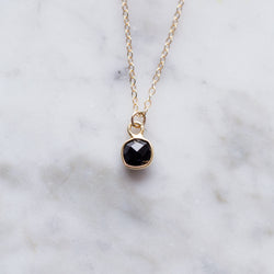 Minimal Onyx Pendant Necklace